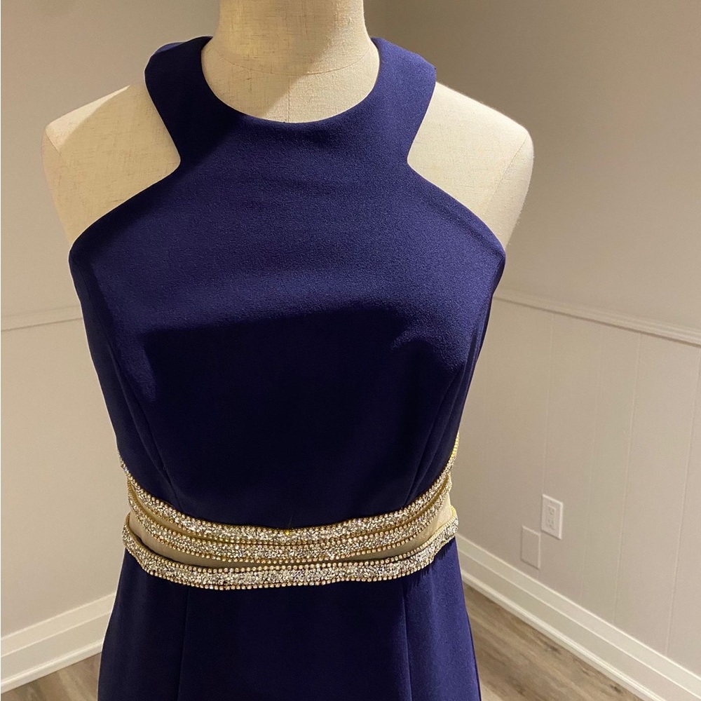 Elegant BNWT Laura Halter dress in navy with crystalline mesh waist